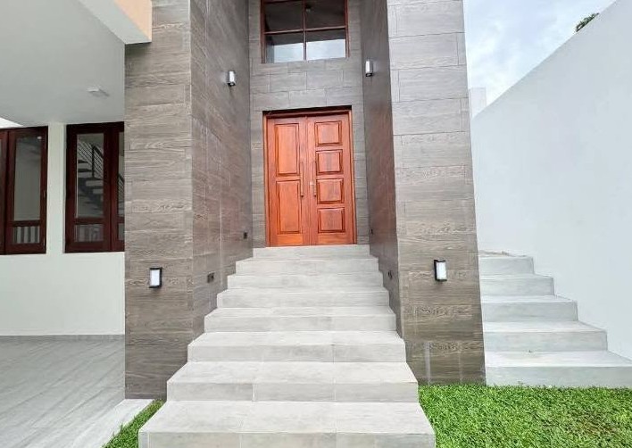 Super Luxury House for Sale – Battaramulla