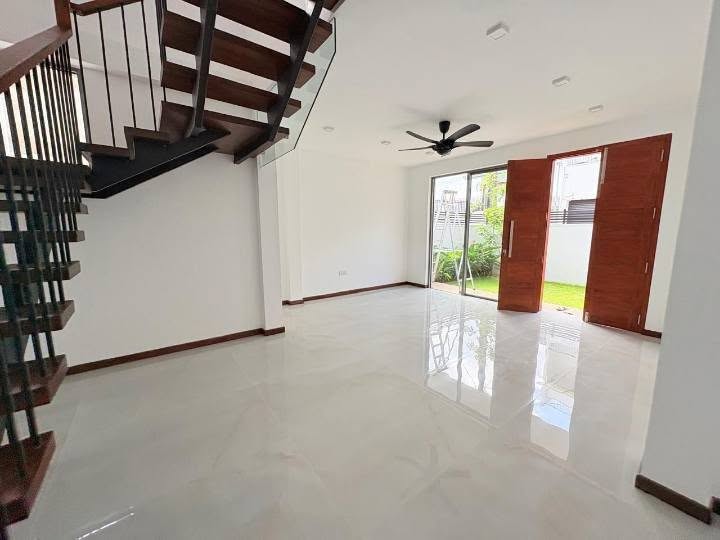 Brand New Modern Luxury Two-storey House for Sale – Athurugiriya