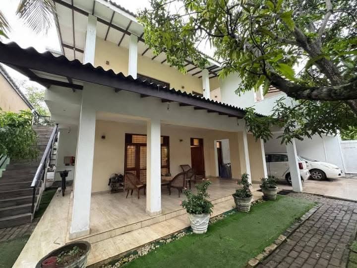 House for Sale in Boralesgamuwa